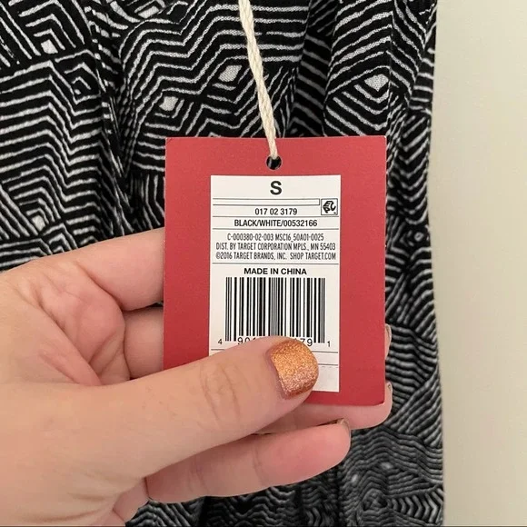 Mossimo Woven Printed V-Neck Cami Black & White Size Small - Picture 8 of 9